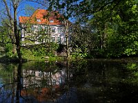 Künstlerhaus Blick aus dem Apfelgarten 2